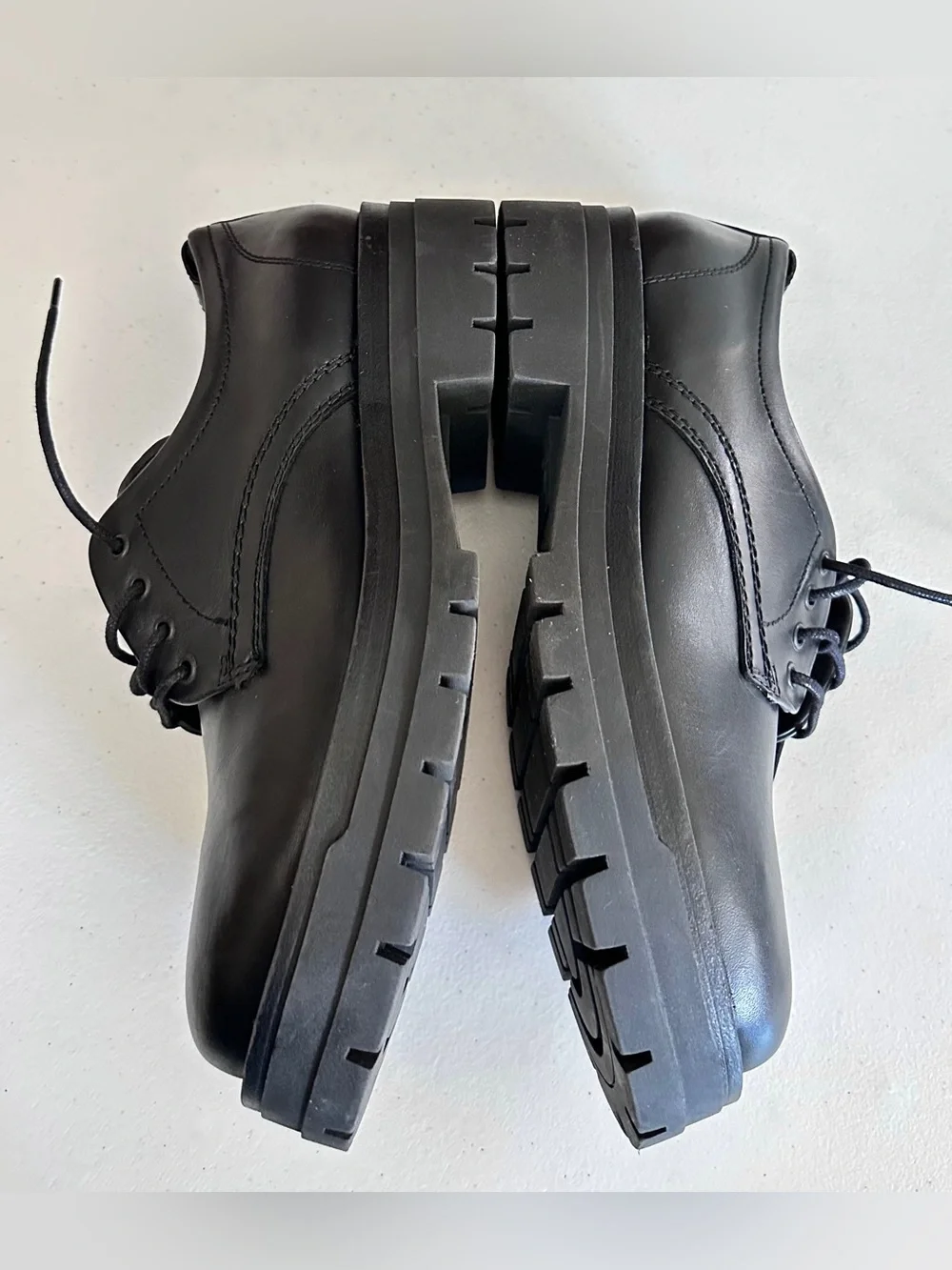 Zara classic black